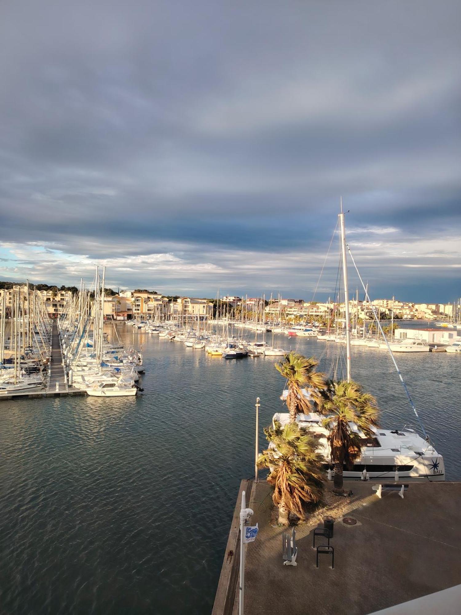 Port Panoramique Leilighet Gruissan Eksteriør bilde